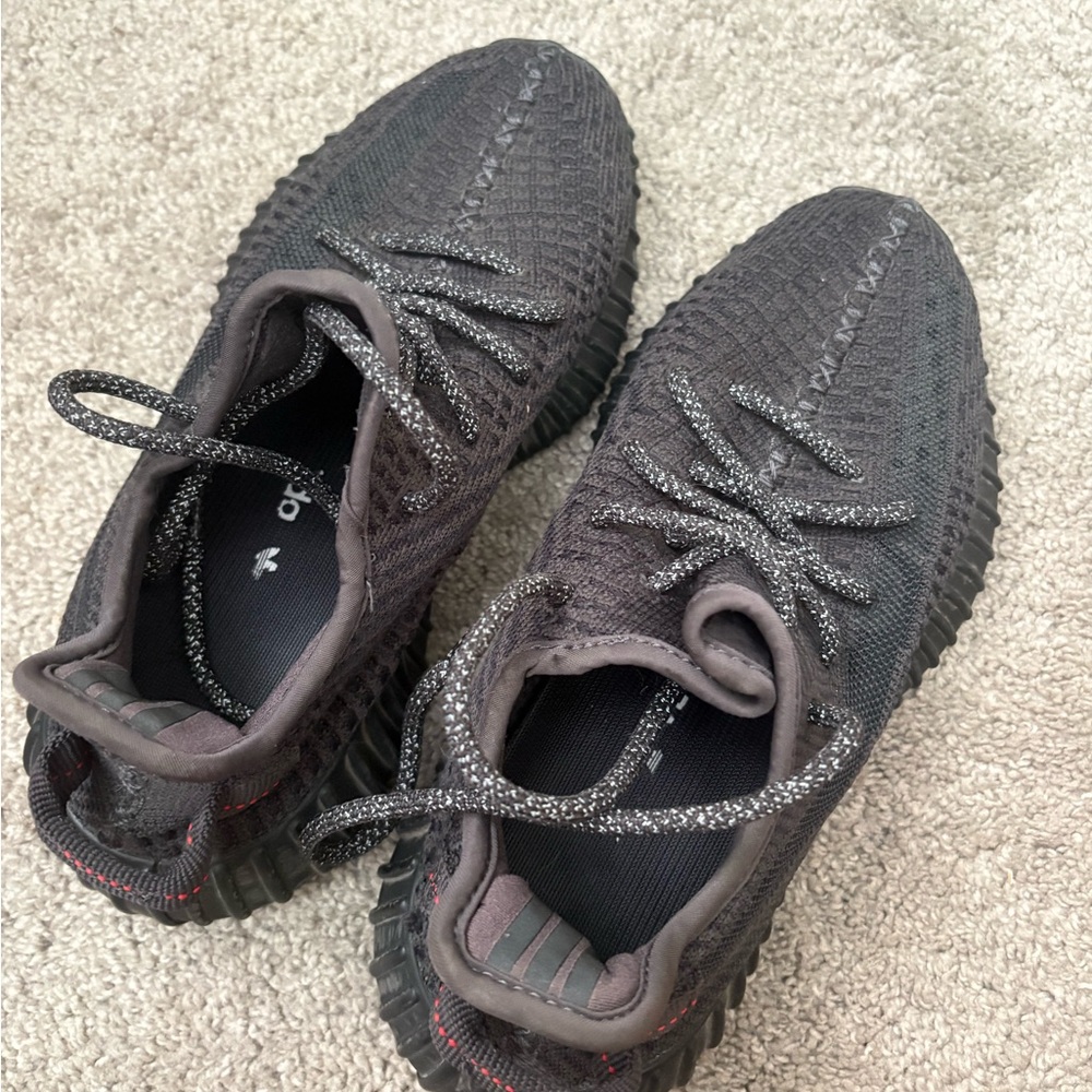 adidas yeezy boost 300 size 4.5 all black